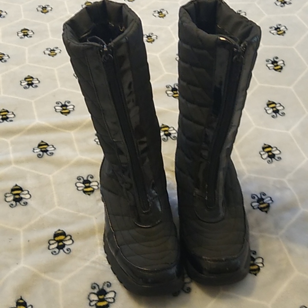 Totes snow boots